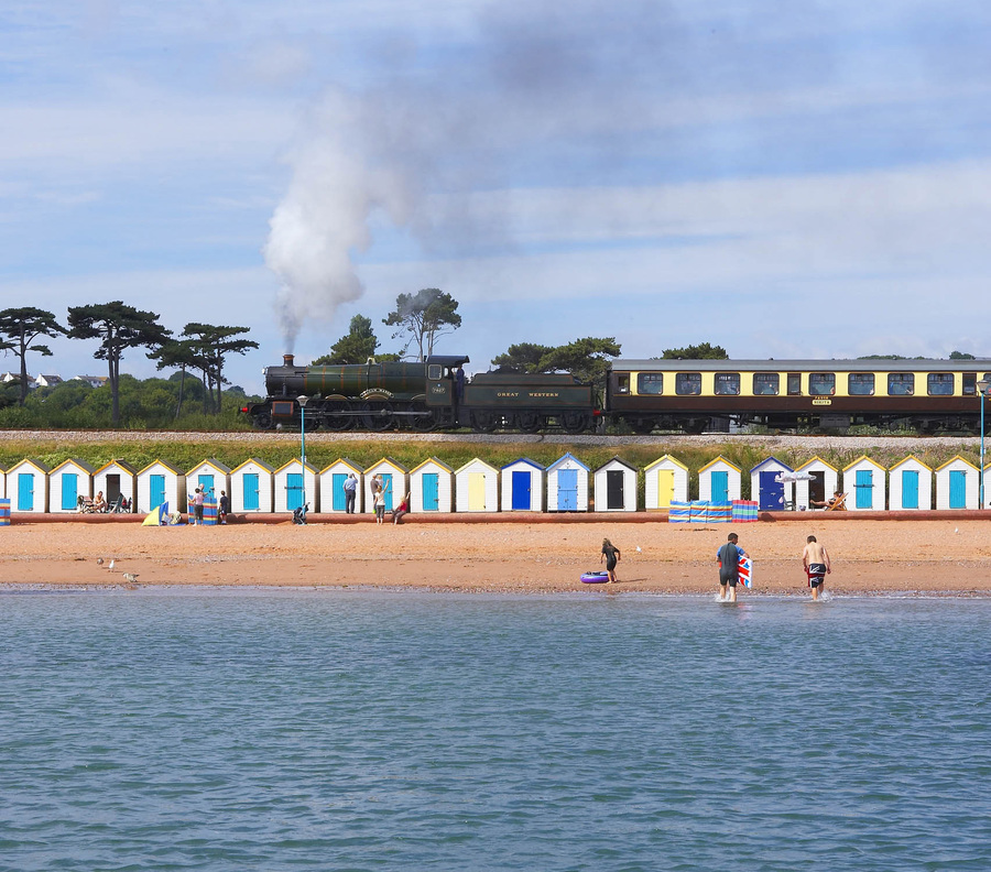 Torbay Court Hotel Paignton Turkey & Tinsel Coach Holiday