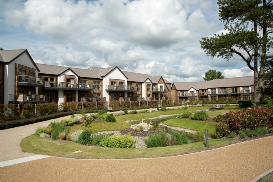 Warner Alvaston Hall Hotel PARTY BREAK 2022 Coach Holiday